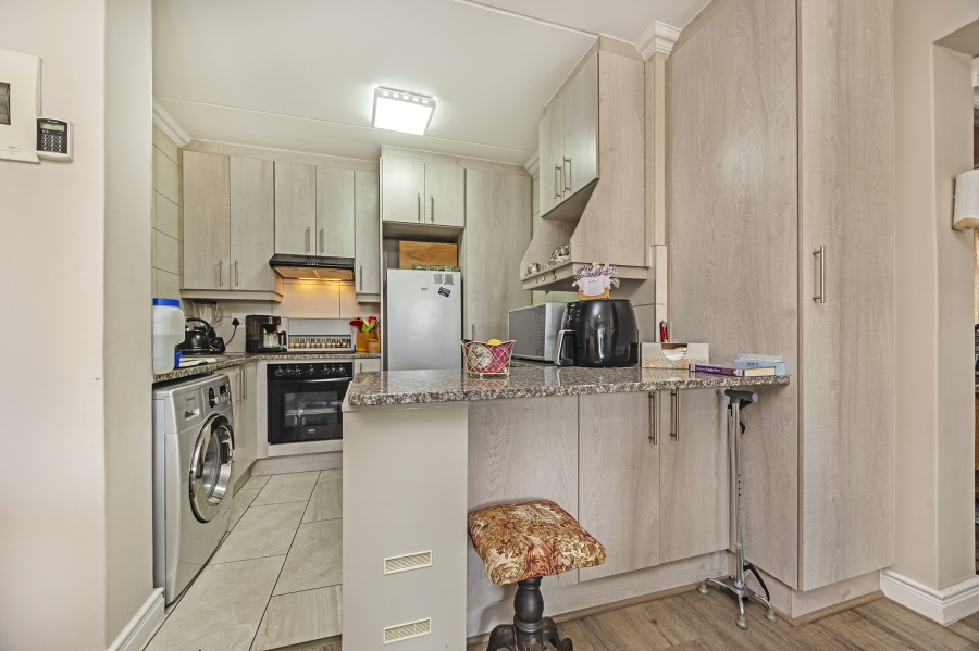 2 Bedroom Property for Sale in Sonkring Western Cape